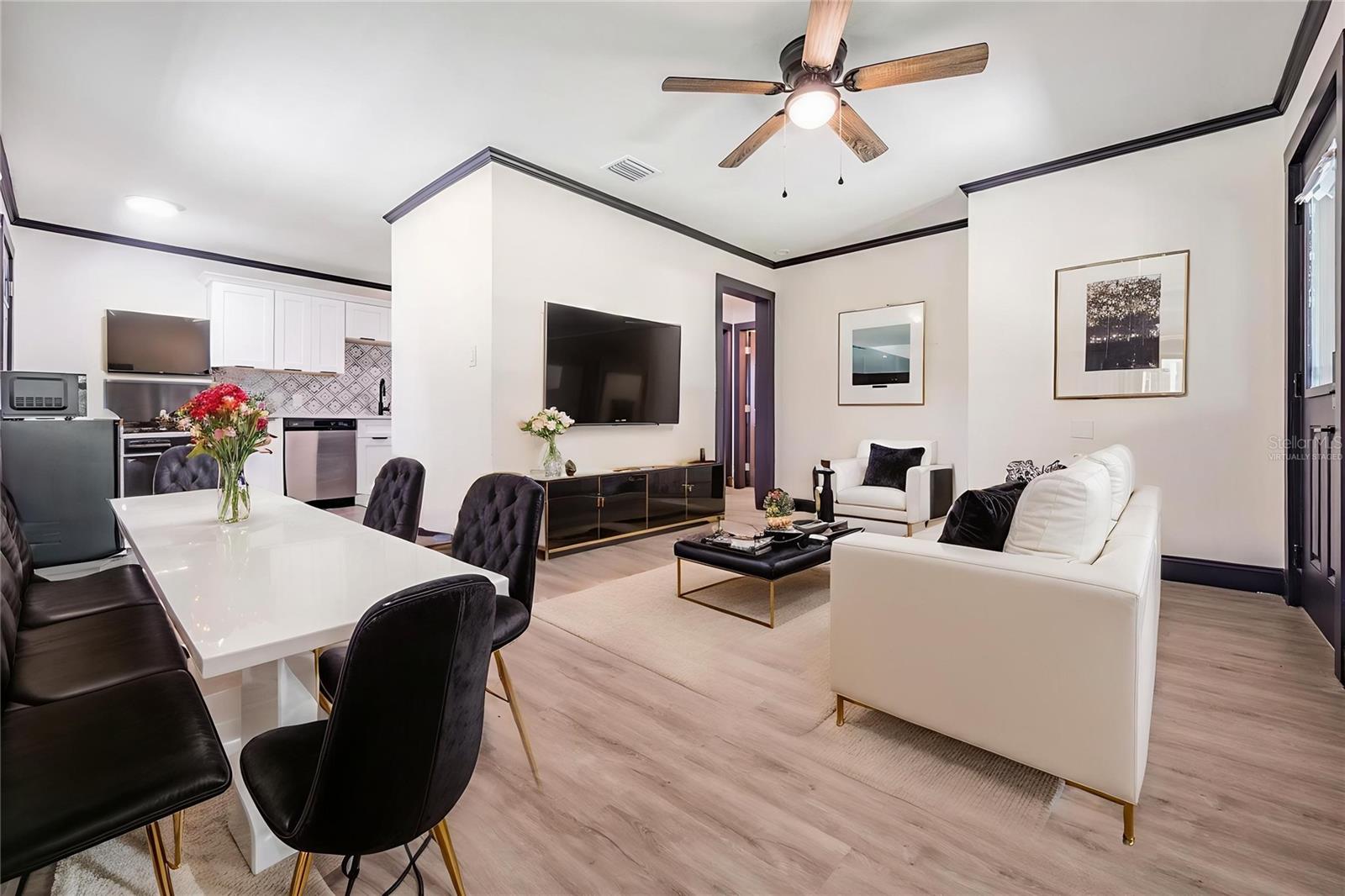 IN-LAW SUITE - This photo has been Virtually Staged.