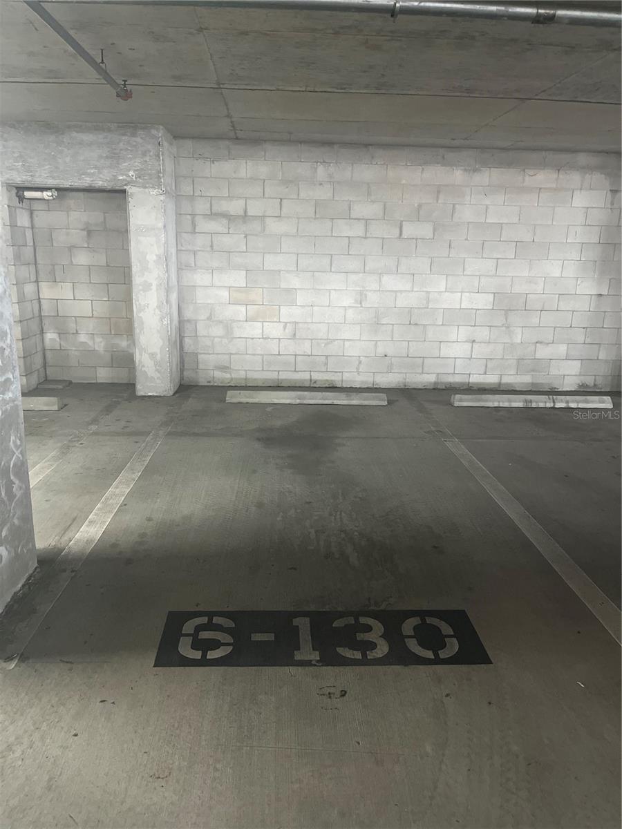 TB8413833