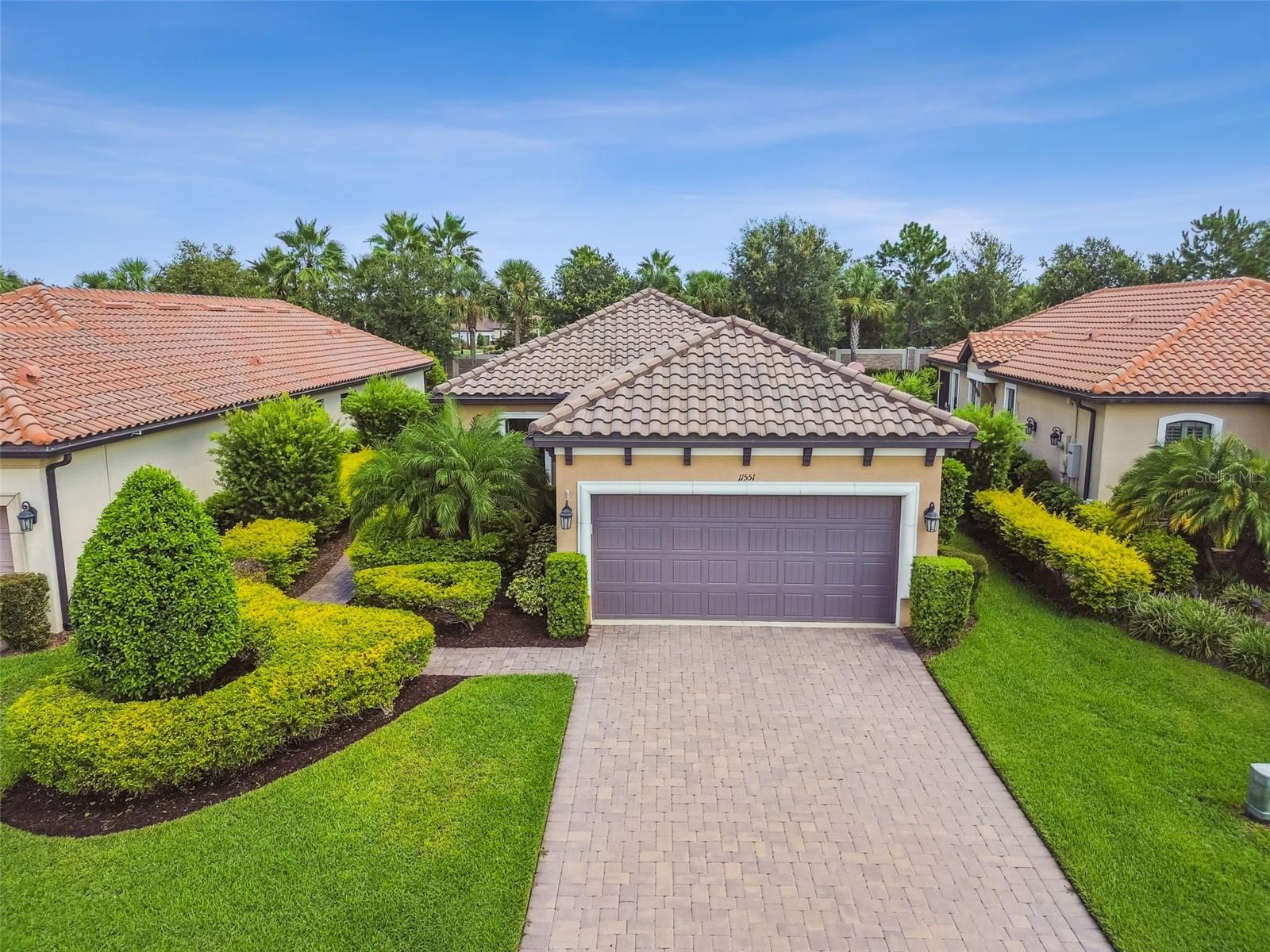 Welcome home to 11551 Callisia Dr!