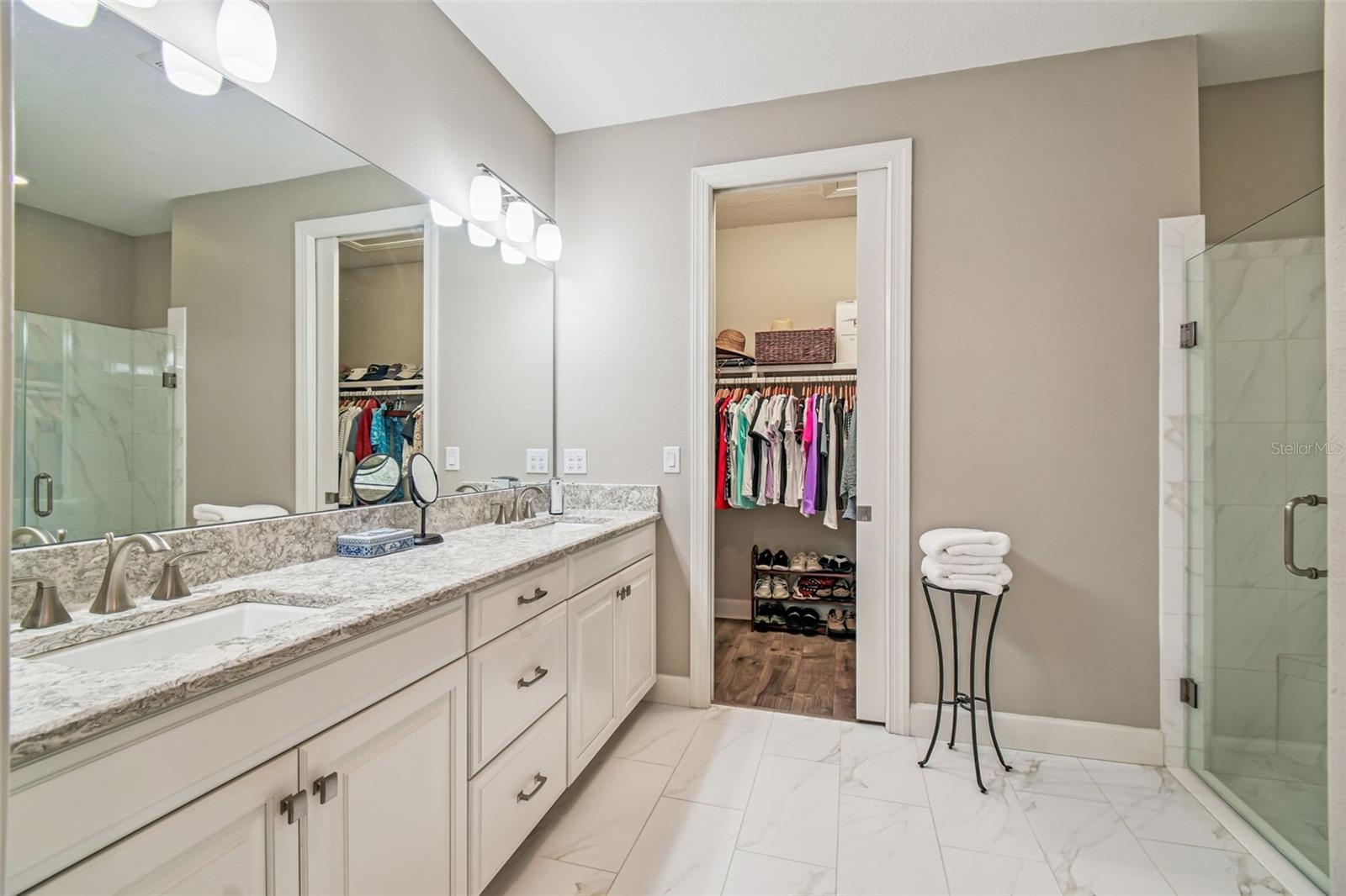 Large primary ensuite
