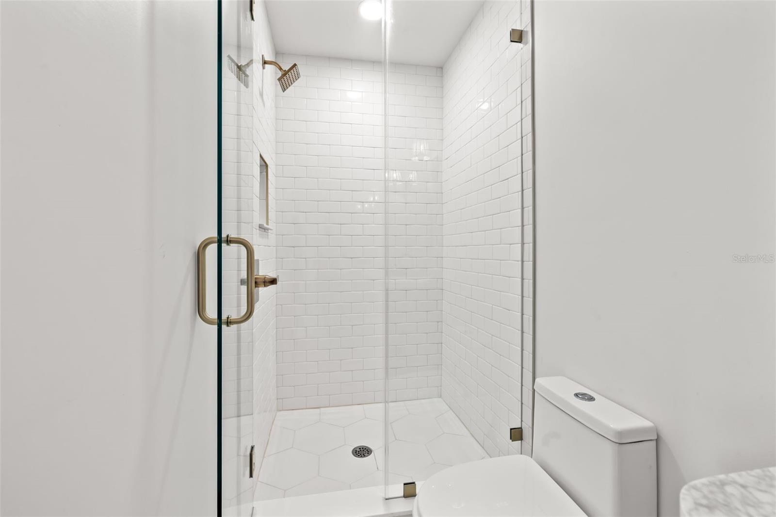 Primary shower