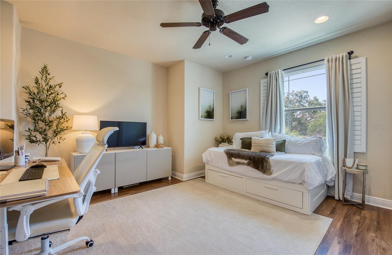 2nd Bedroom