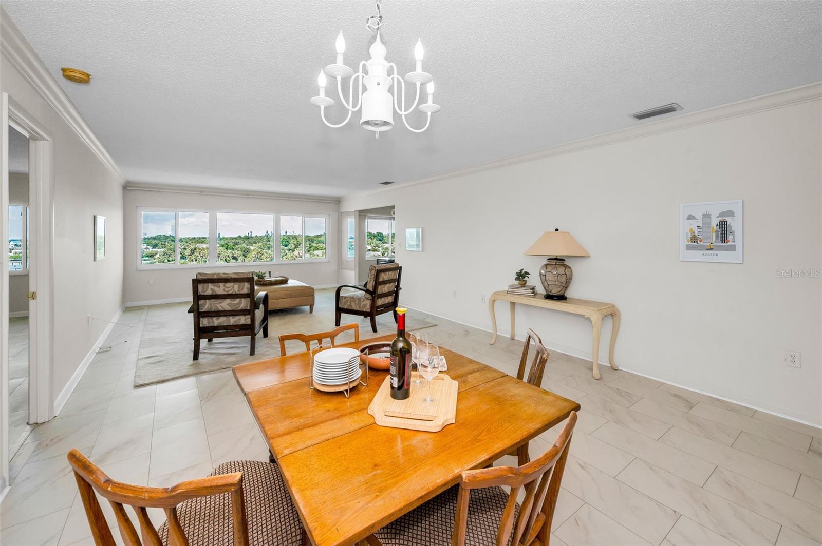 Living dining combo