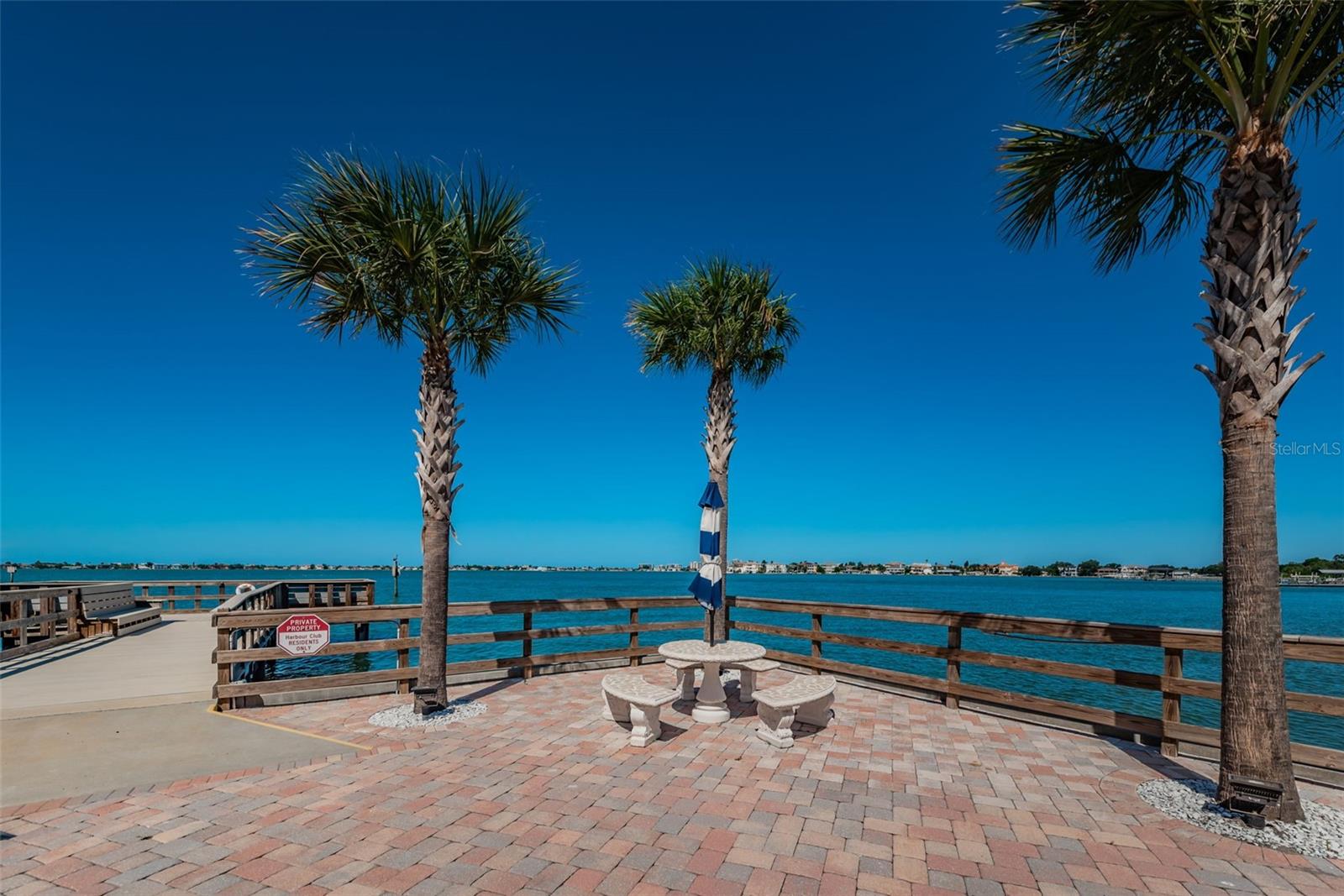 Picnic on Bay