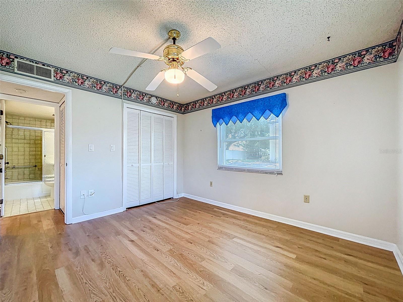 With two full bathrooms and a well proportioned floor plan, this unit offers flexibility for hosting guests or a home office.
