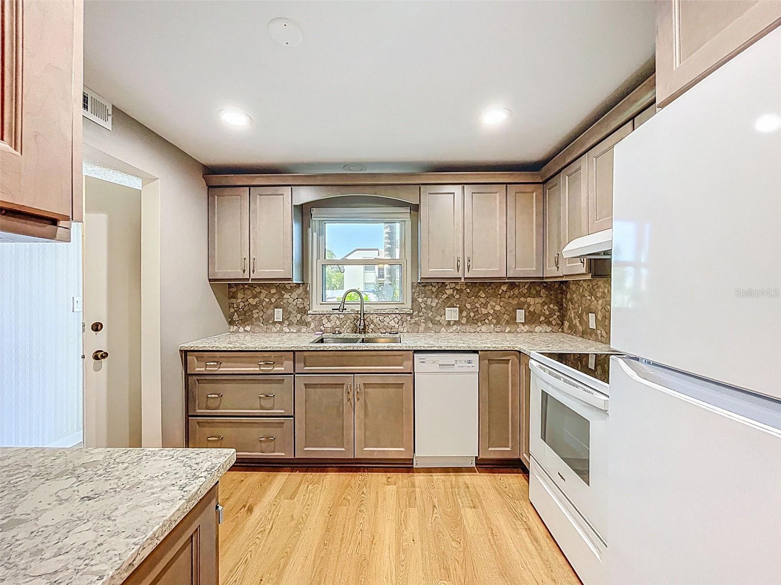 Fully renovated kitchen
