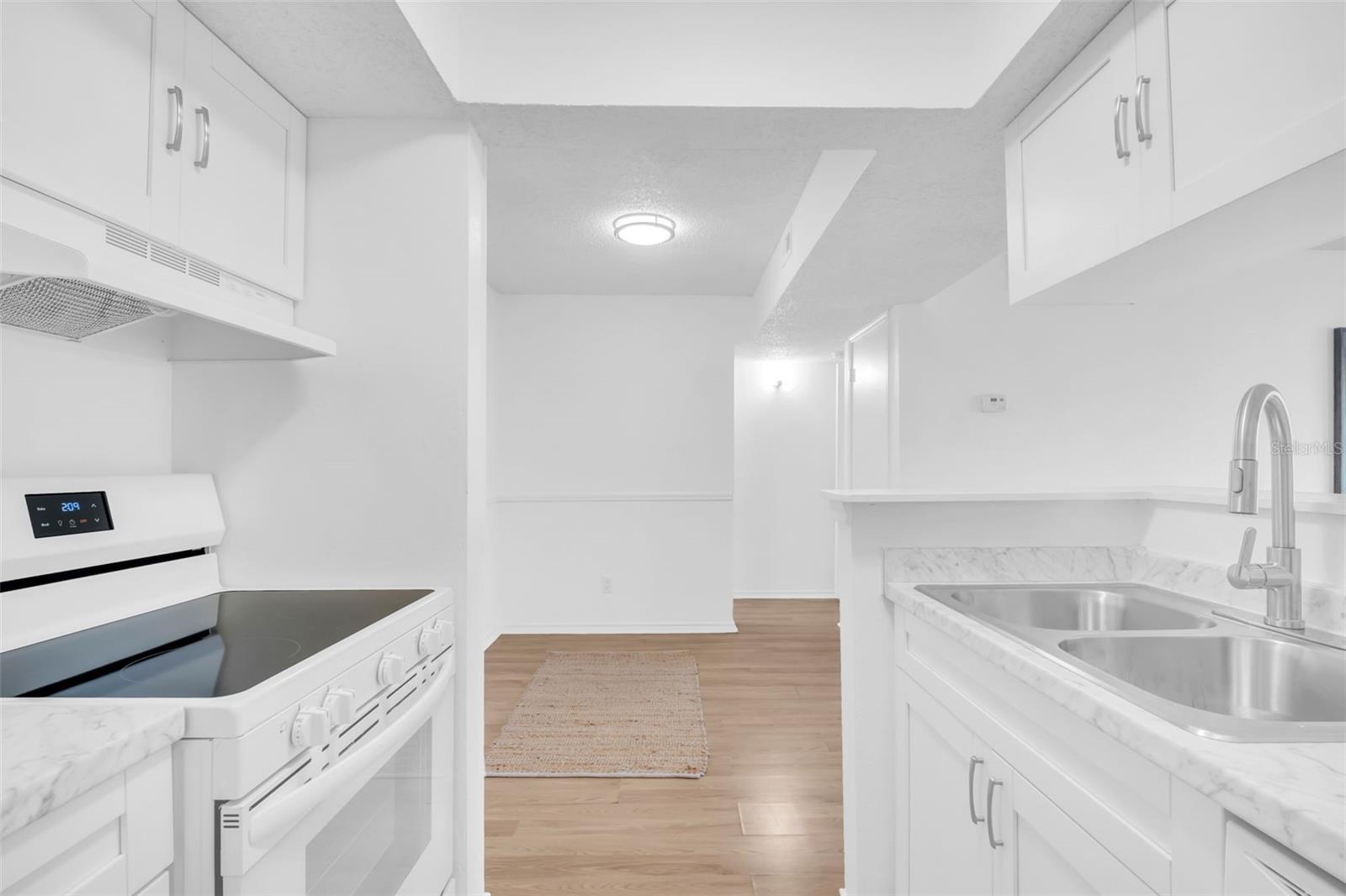NEW kitchen and NEW Appiances
