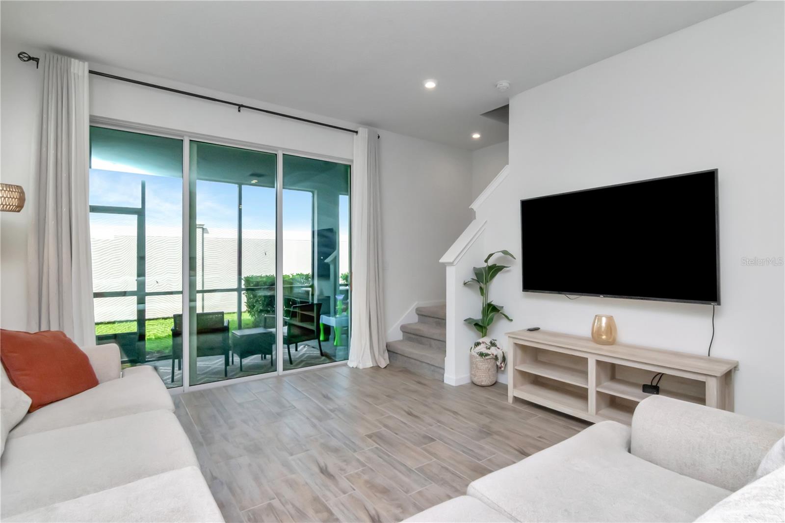 Open Living Room - Lots of Natural Light