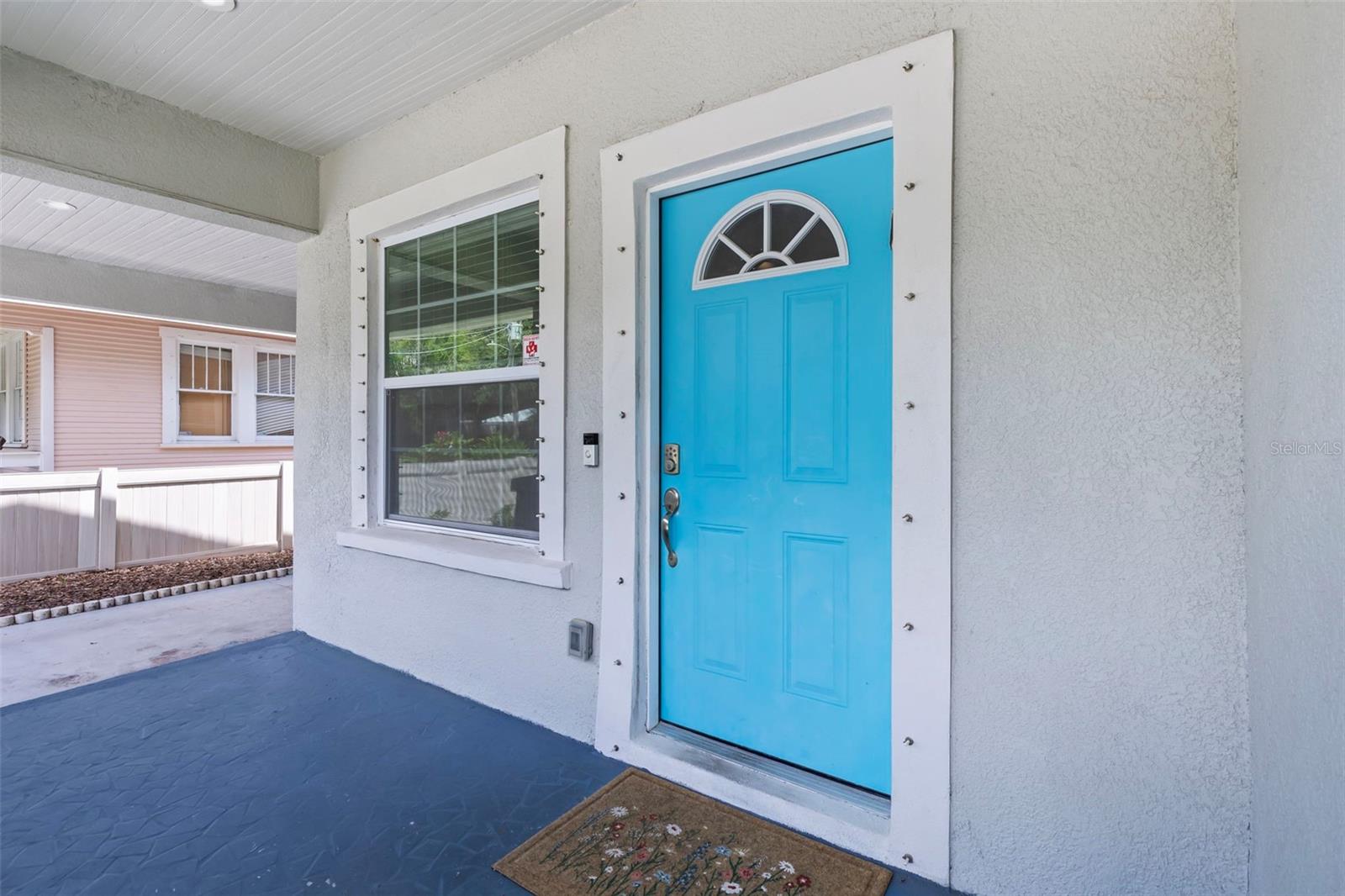 Exterior Front Entryway