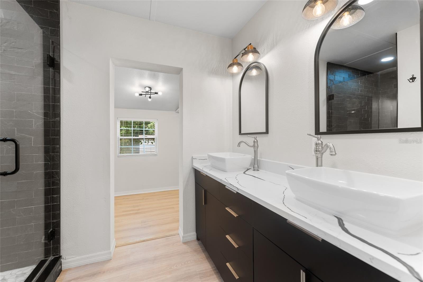2nd Bathroom