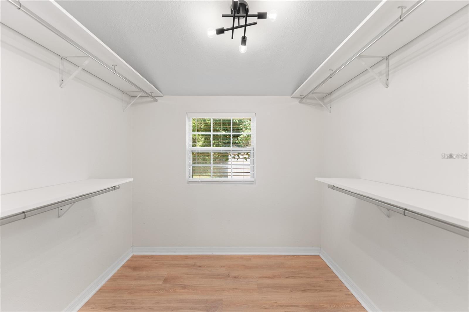Huge Walk in Closet
