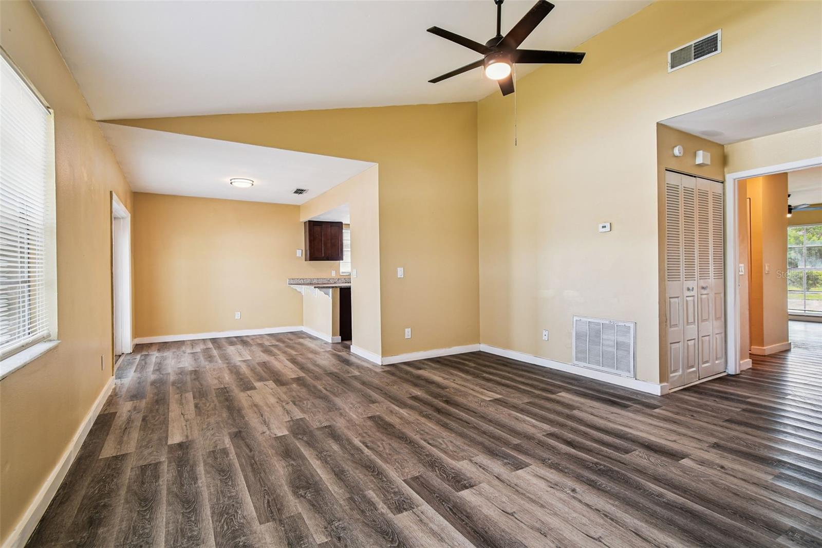 Living/Dinning Room
