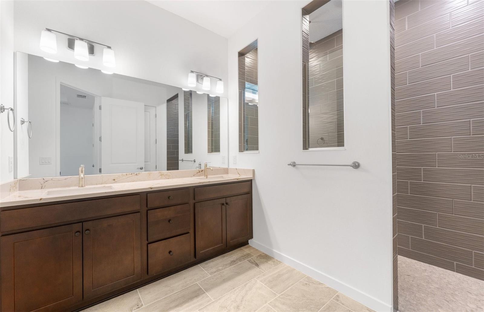Owner's Bath w/ Dual Sinks