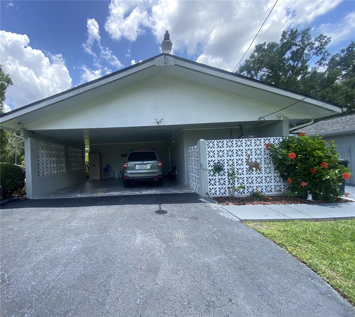 Carport