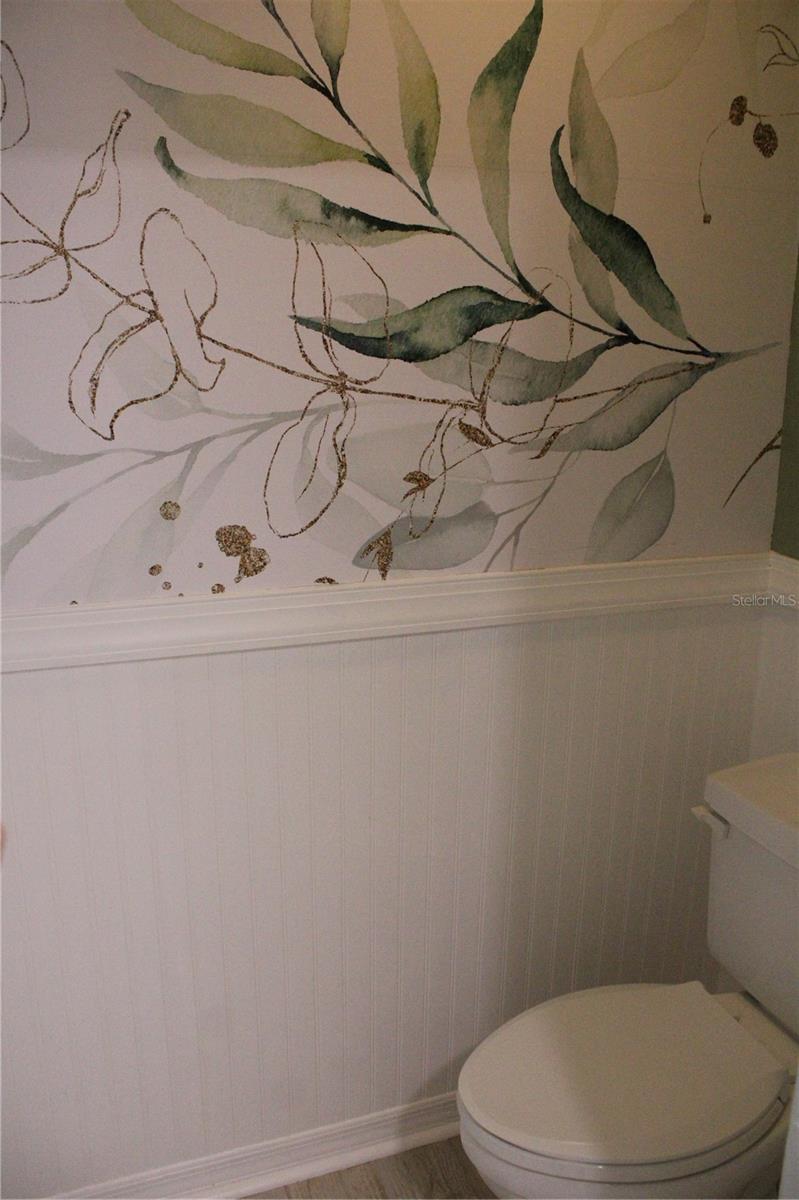 Primary toilet room