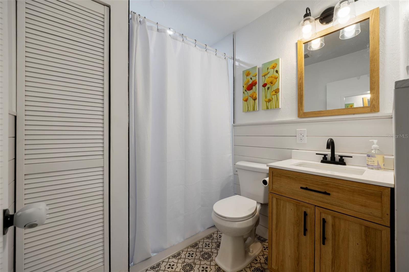 Guest Bathroom!