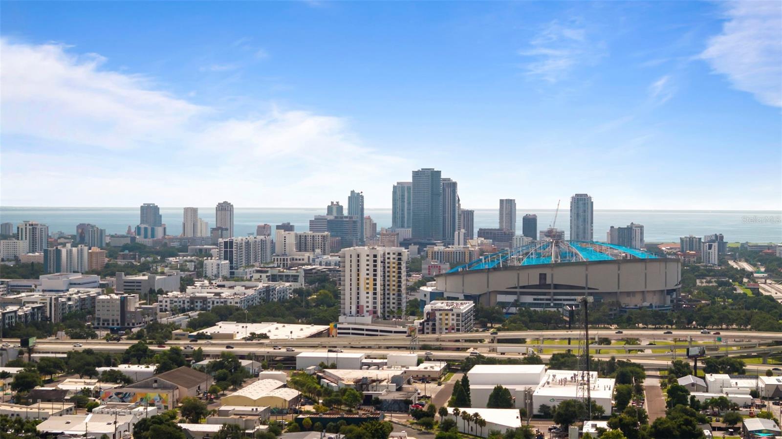 SO CLOSE to downtown St. Pete!