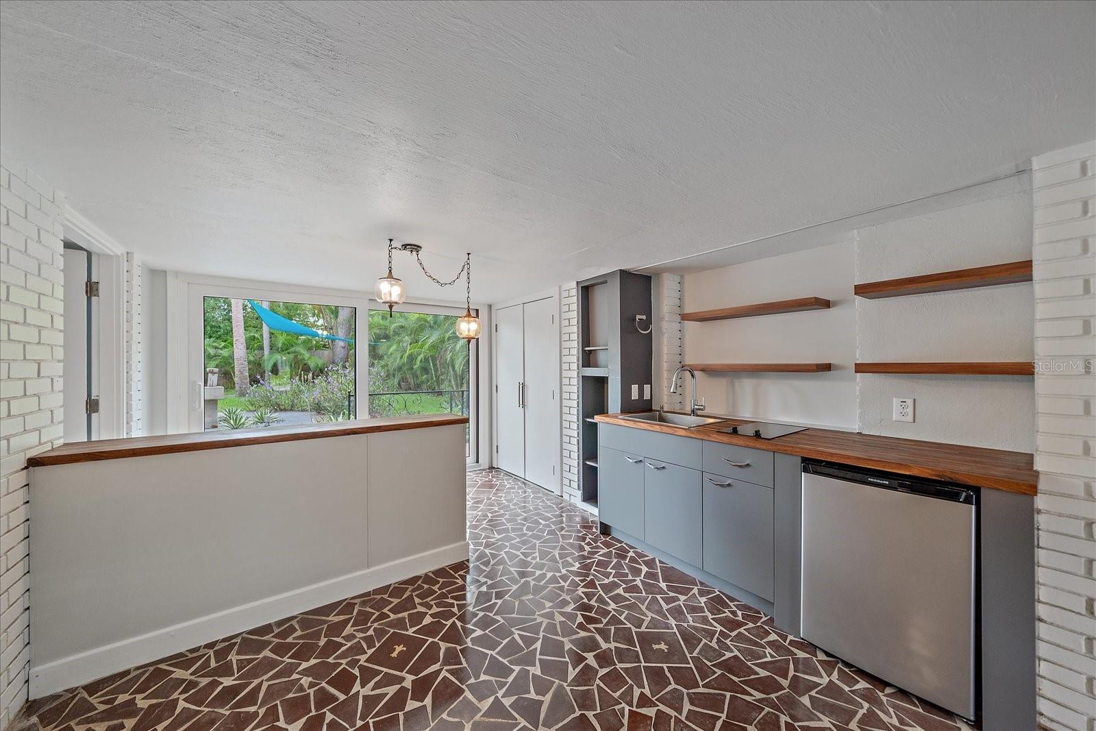 In-Law / Guest Suite w/ Kitchenette