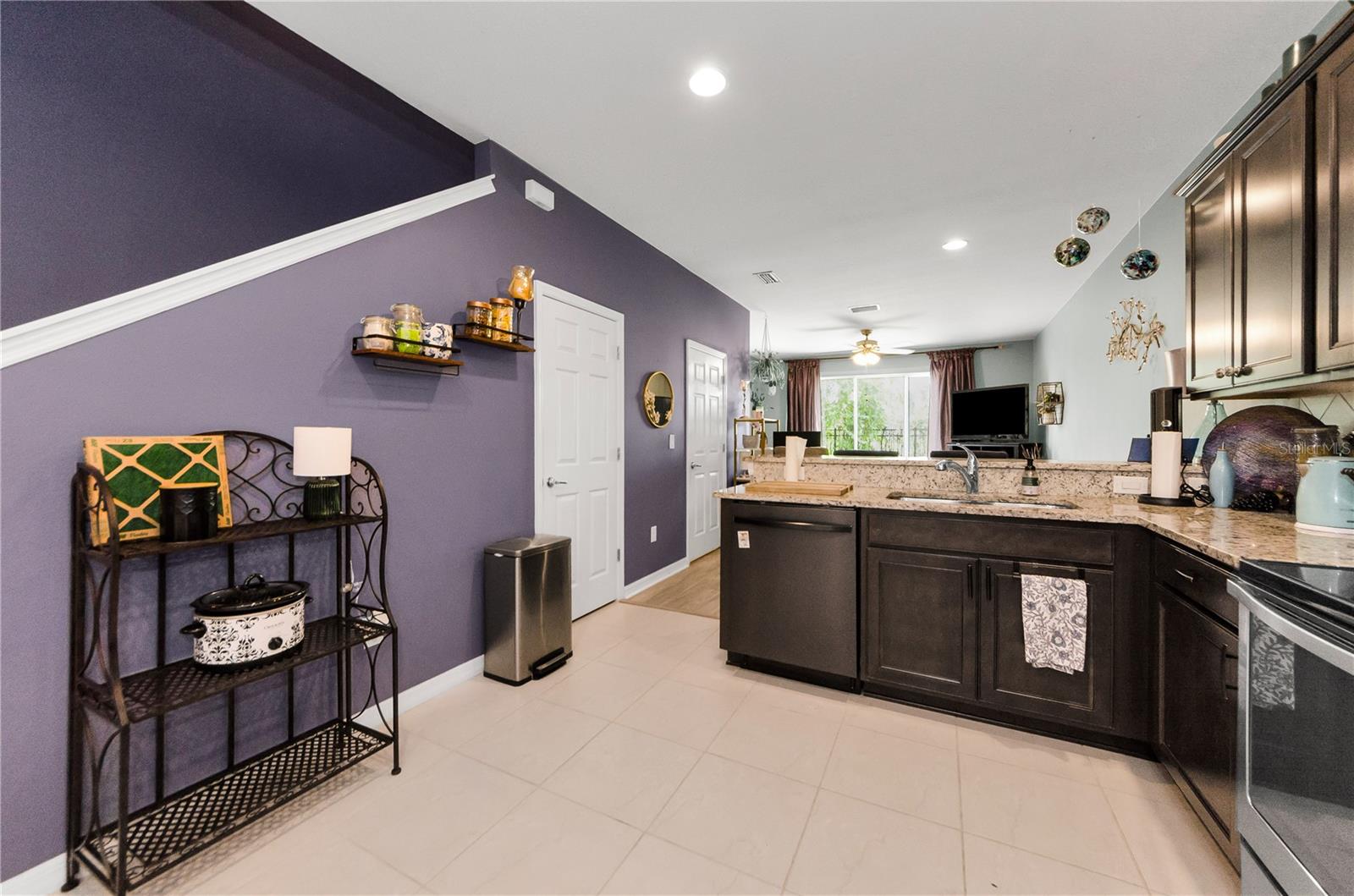 More kitchen