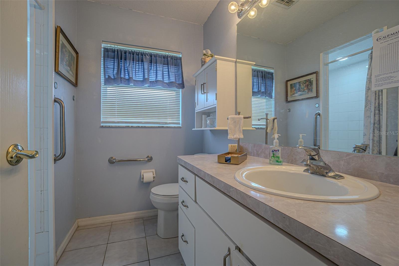 Bath ensuite