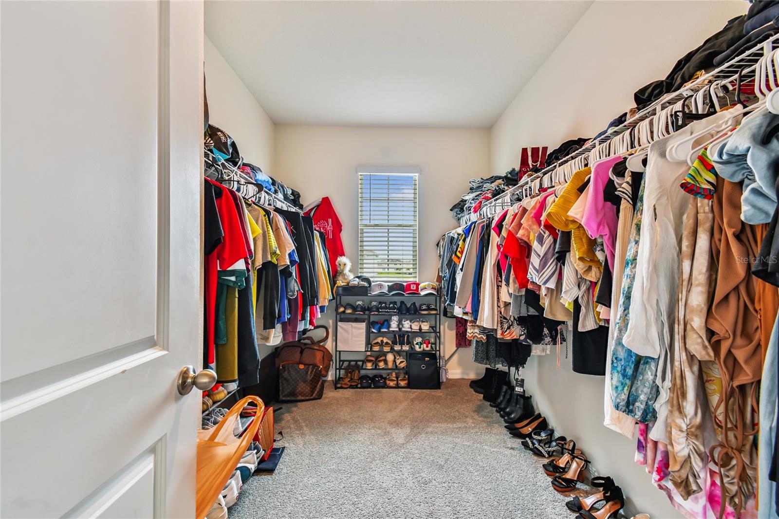 Primary bedroom Walk in closet