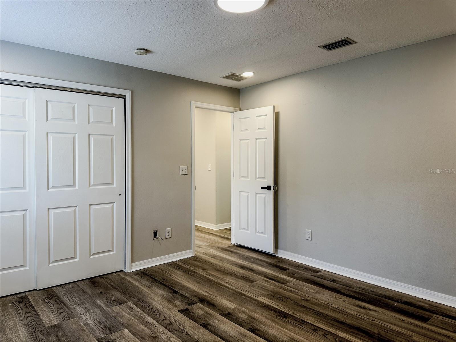 bedroom2