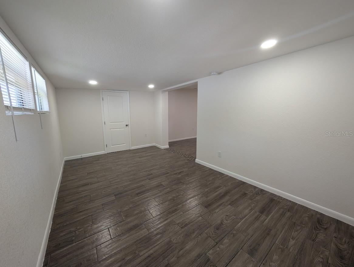 flex space/office/playroom
