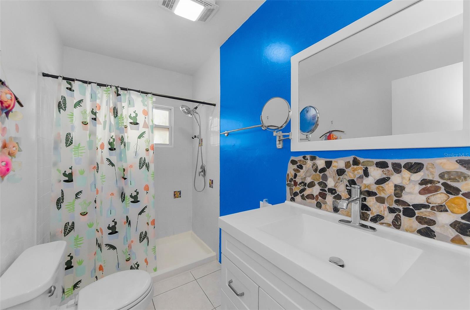 2nd bathroom