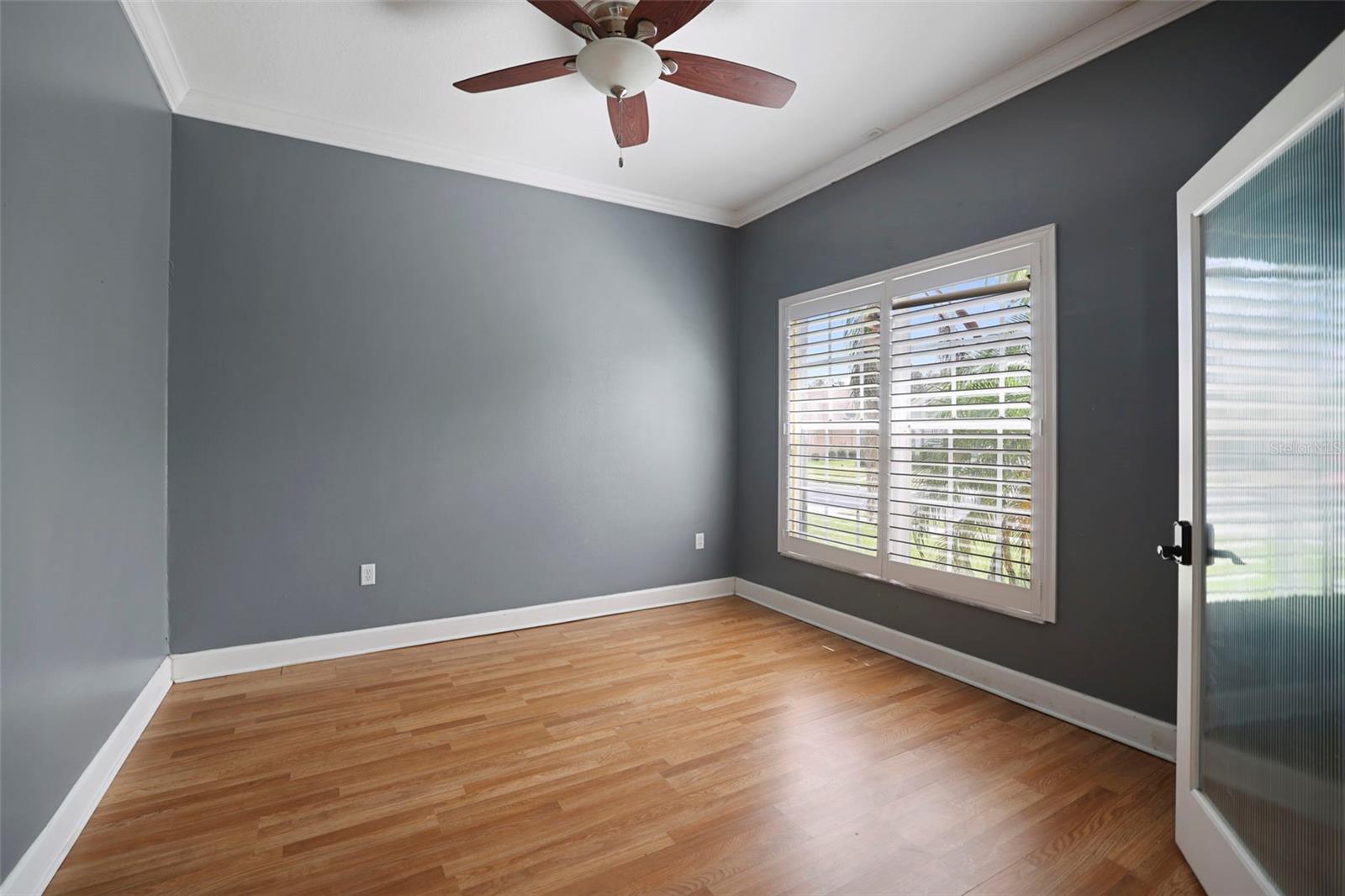 Bed 1/used as office