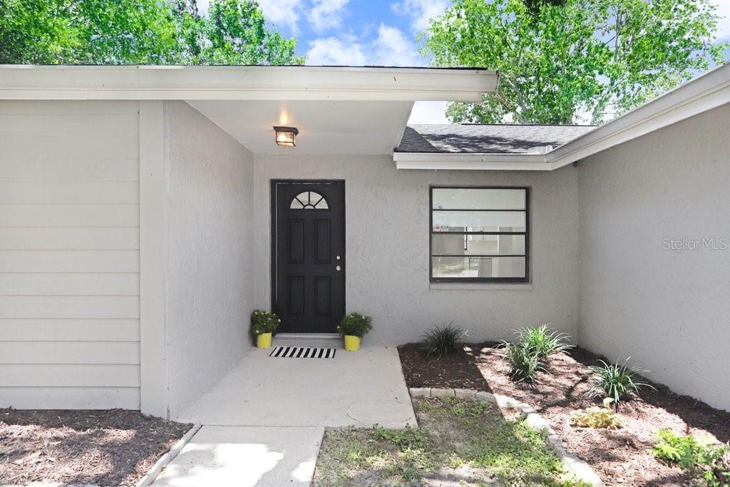 Beautiful walk up front entry.