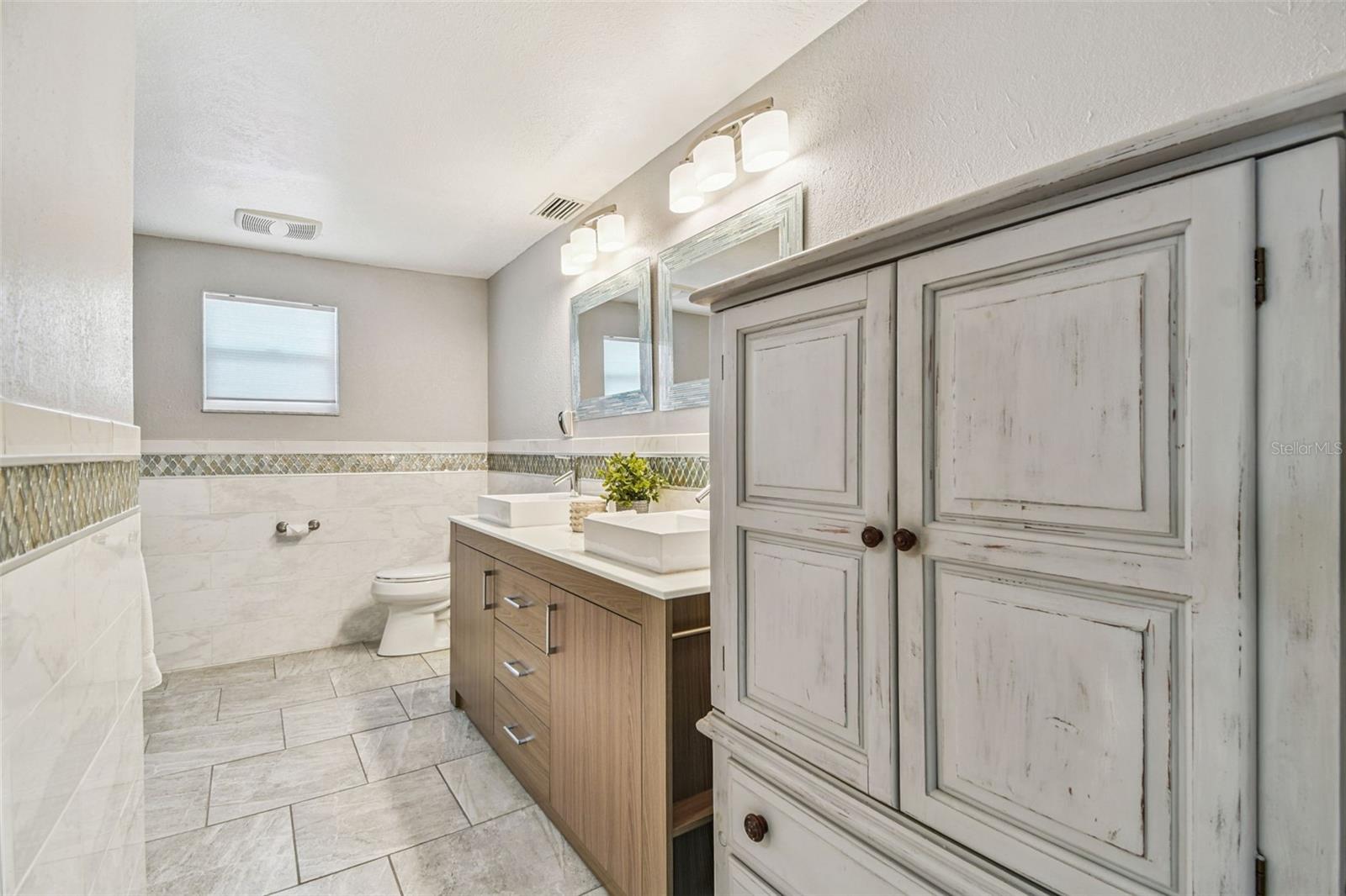 Primary ensuite bath