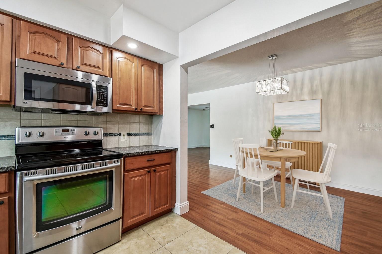 Virtually Staged Dining