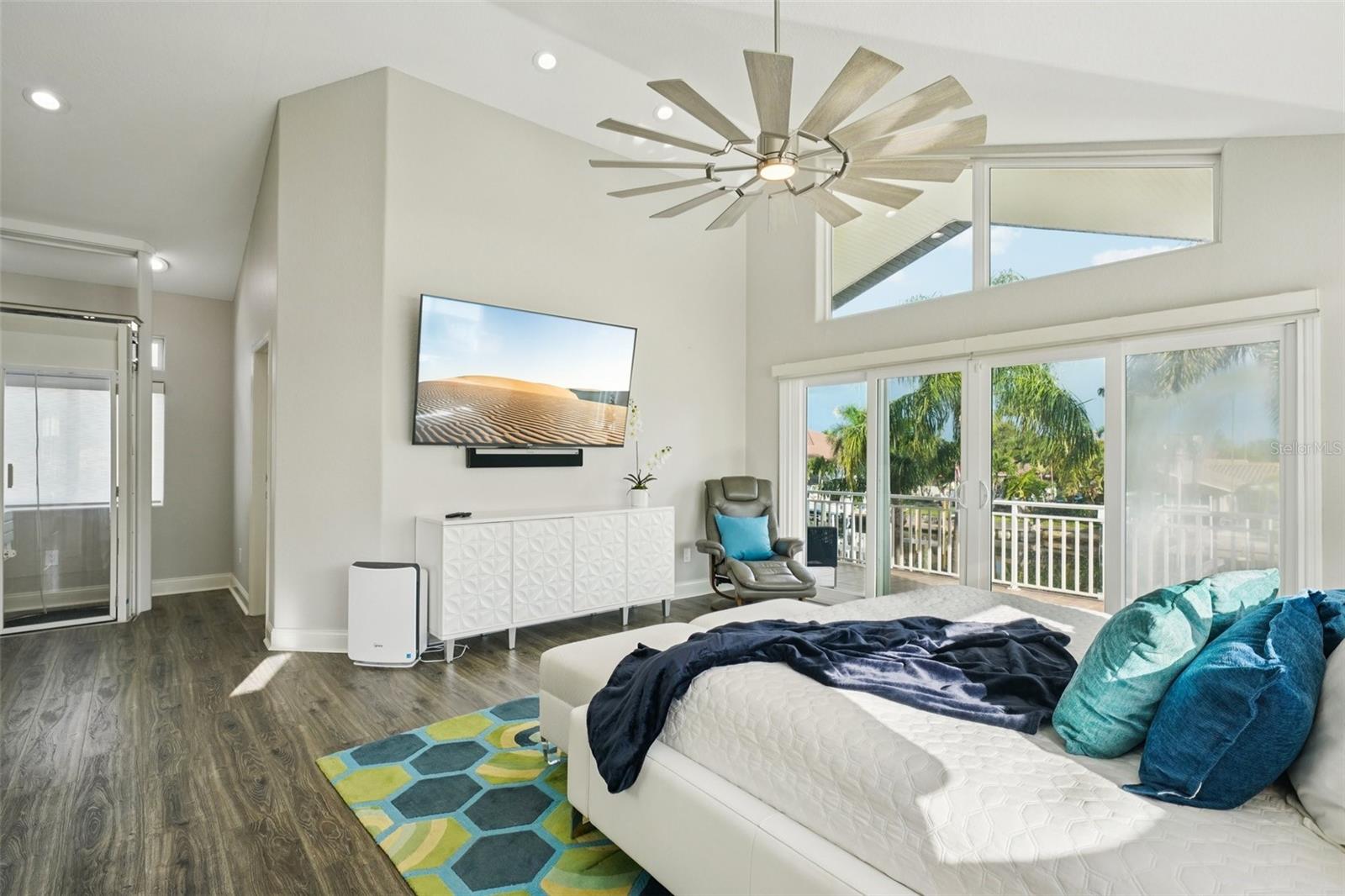 Large Master Suite