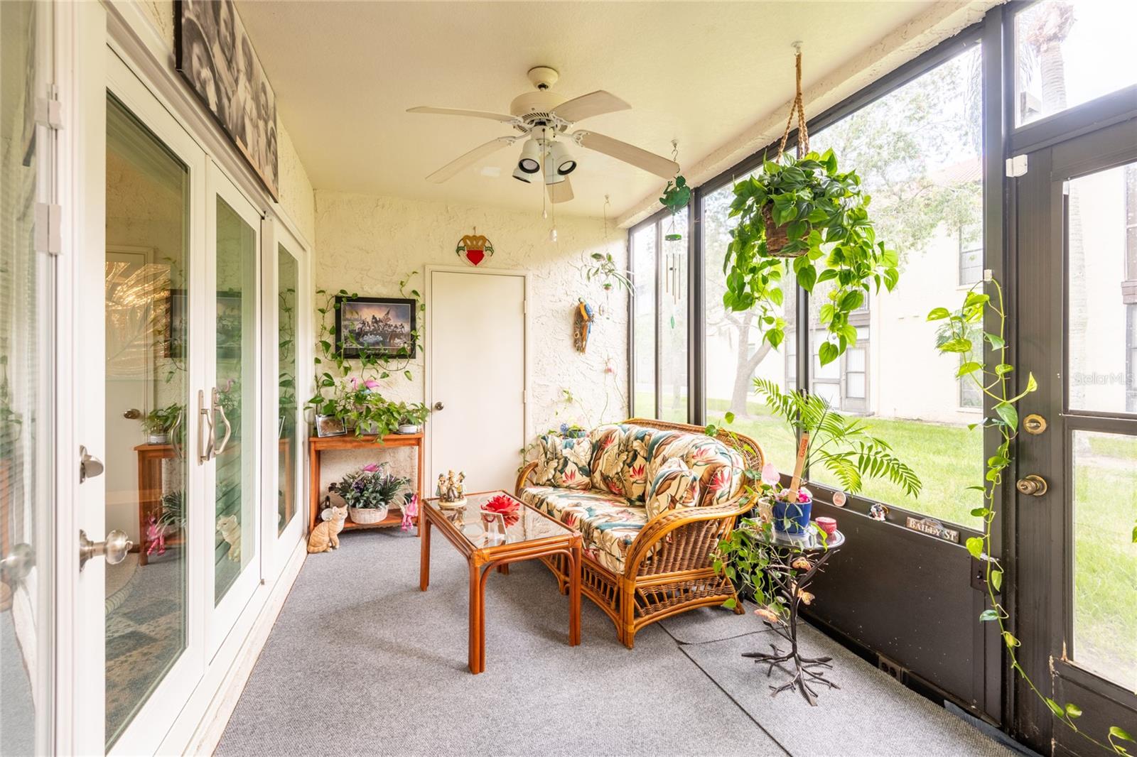 Cozy screened lanai.