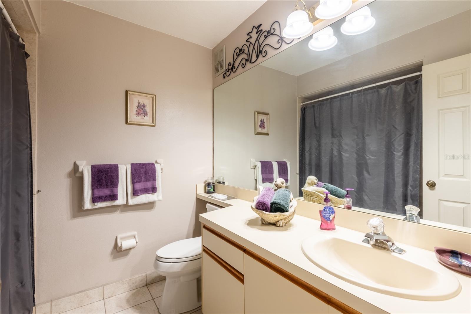 Bathroom 2.