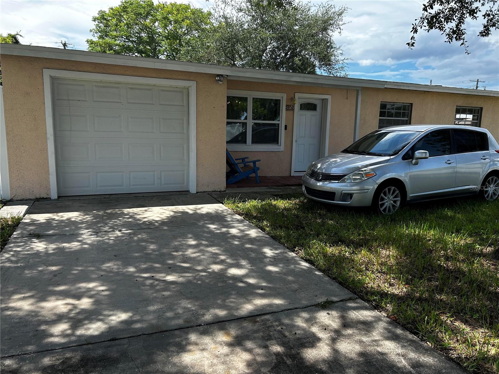FRONT HOUSE