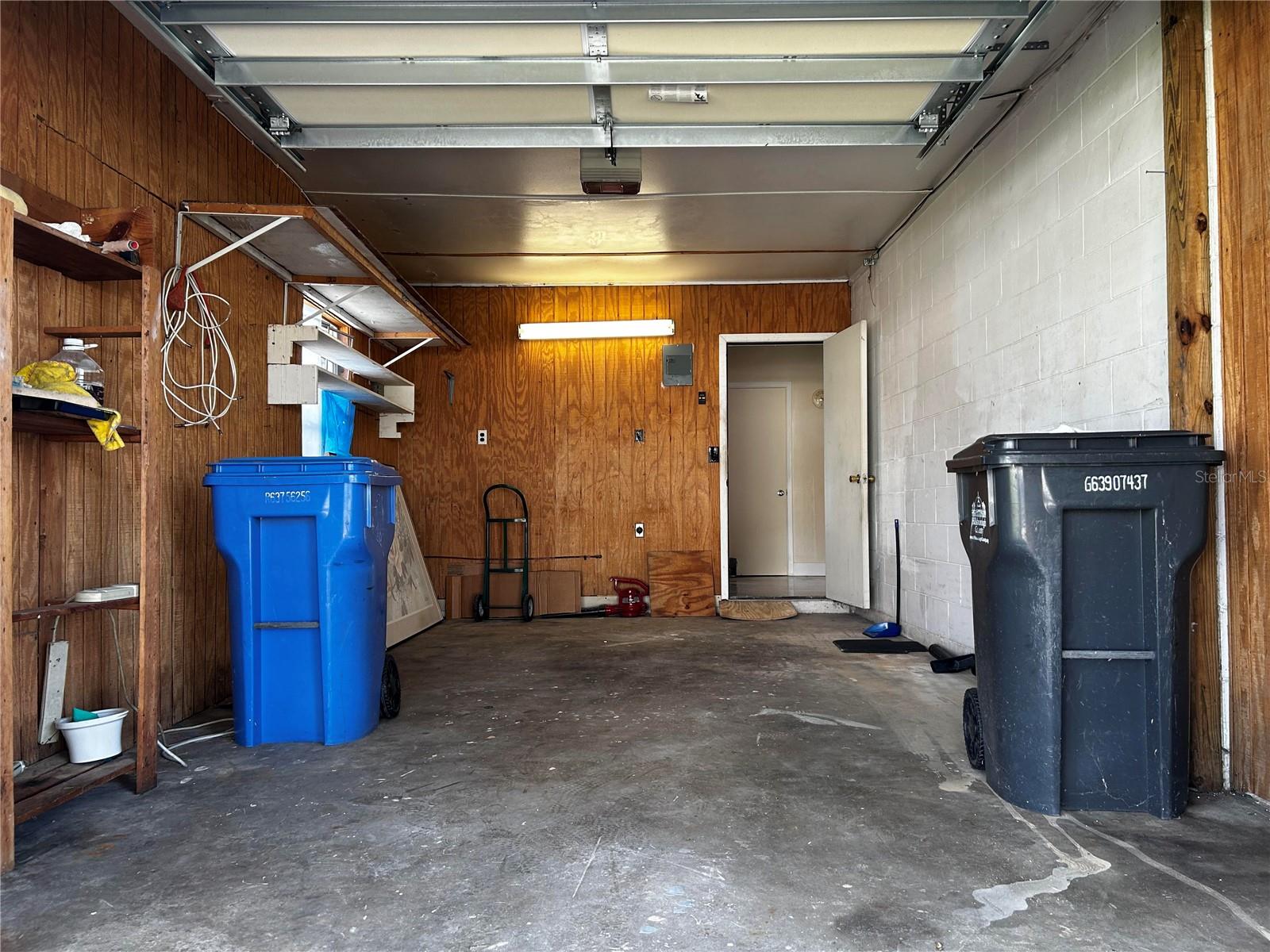CAR GARAGE FOR 1 CAR