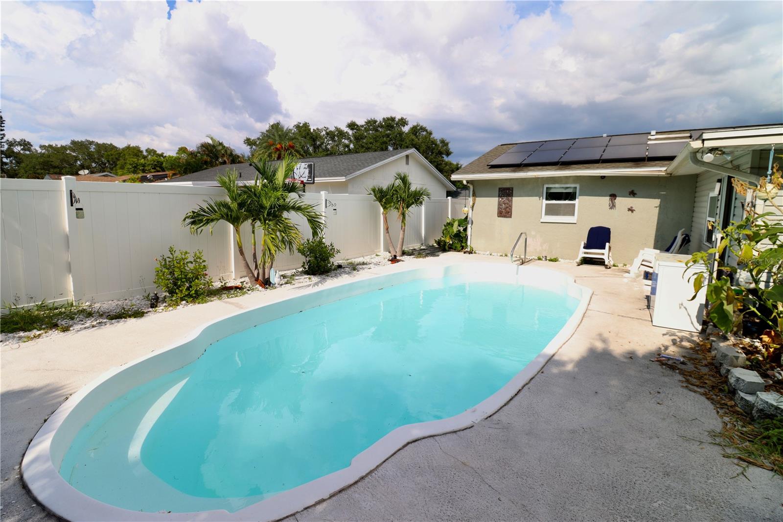 Fiberglassl Inground Pool