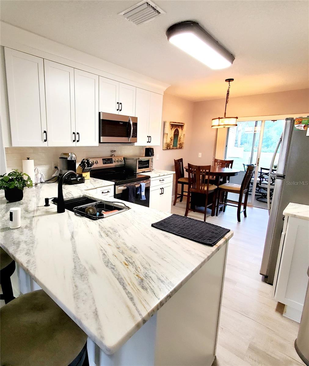 GRANITE COUNTERS