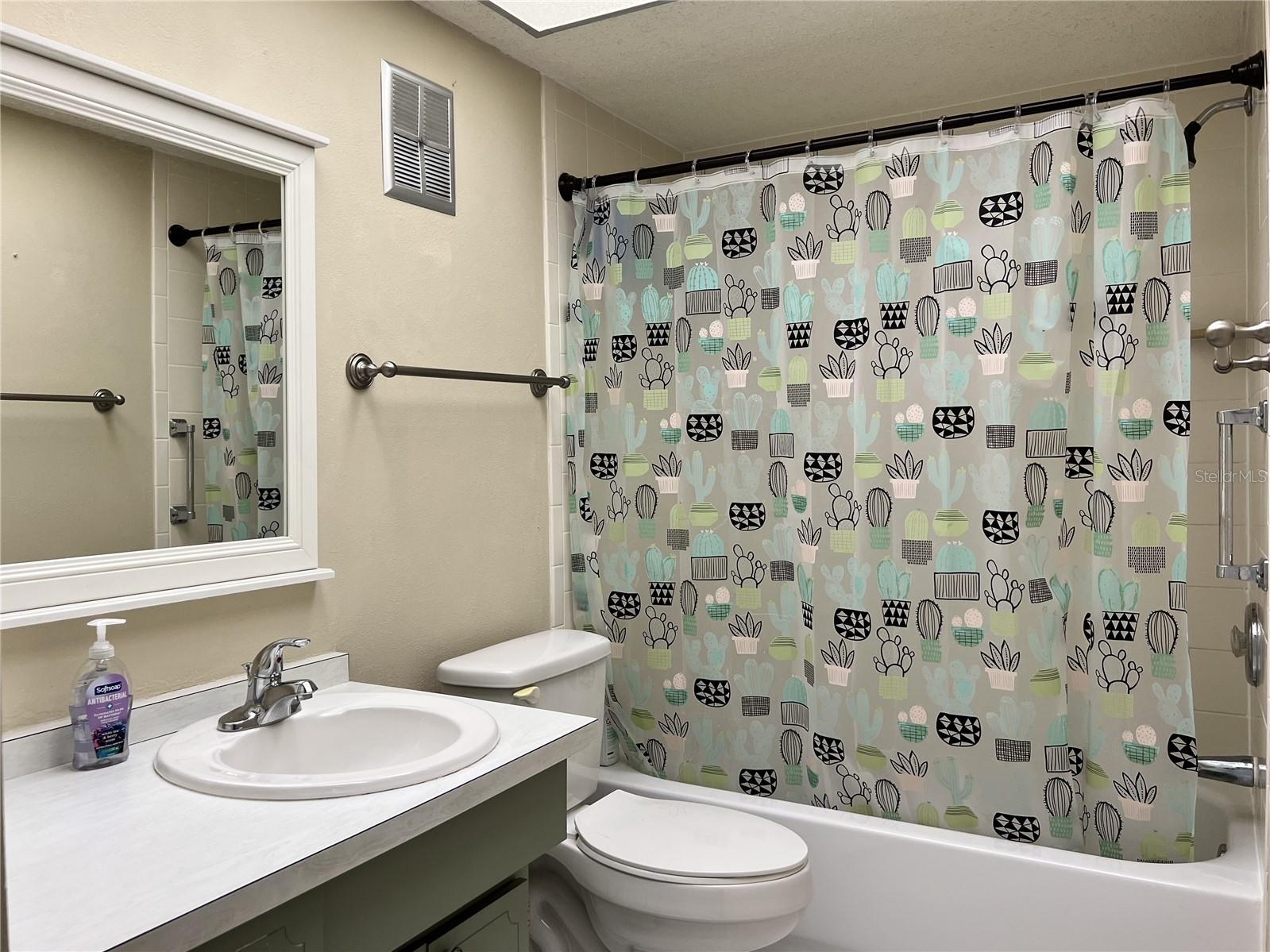 Clean and spacious bathroom.