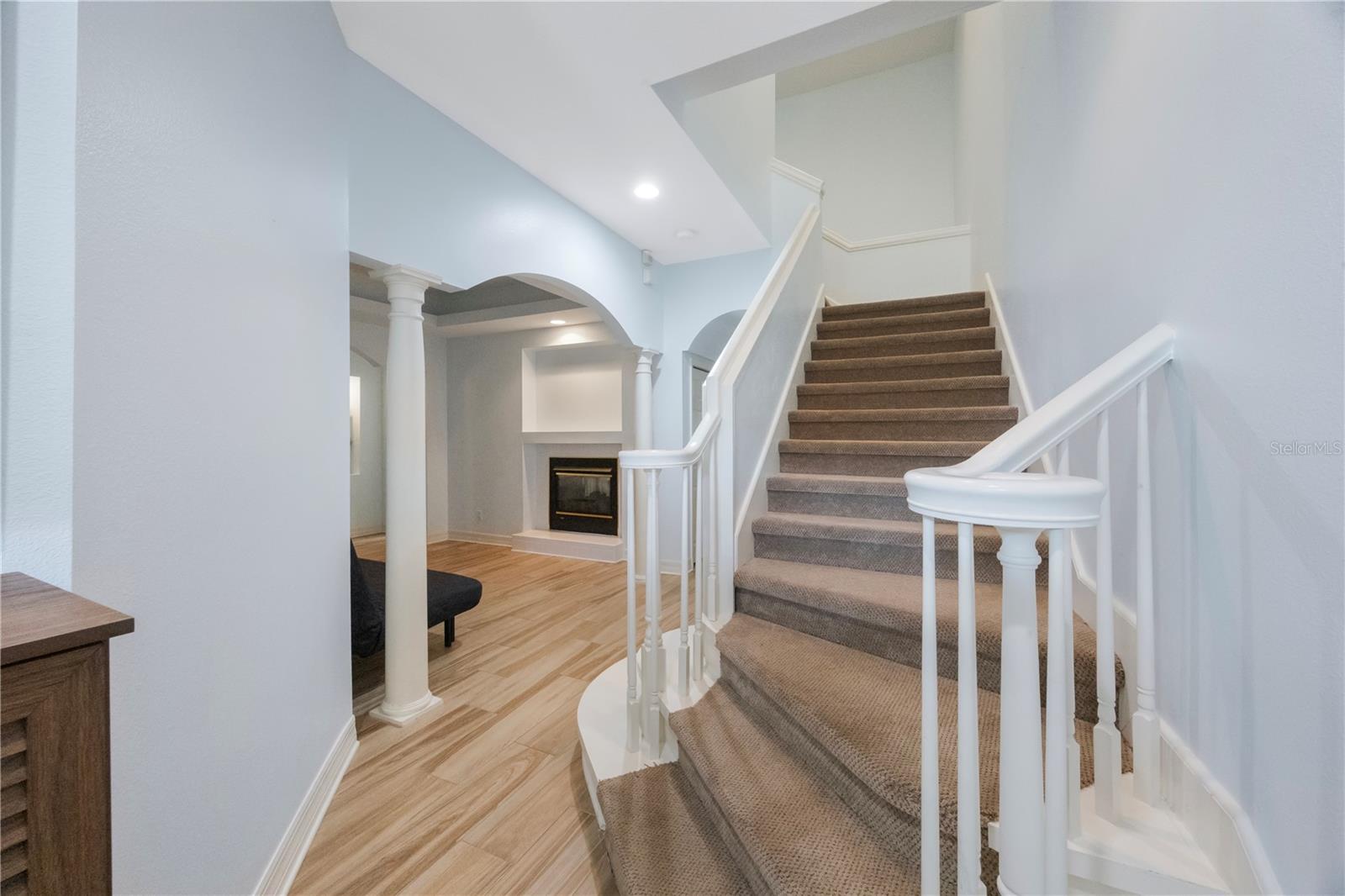 Beautiful waffle carpeting on stairs