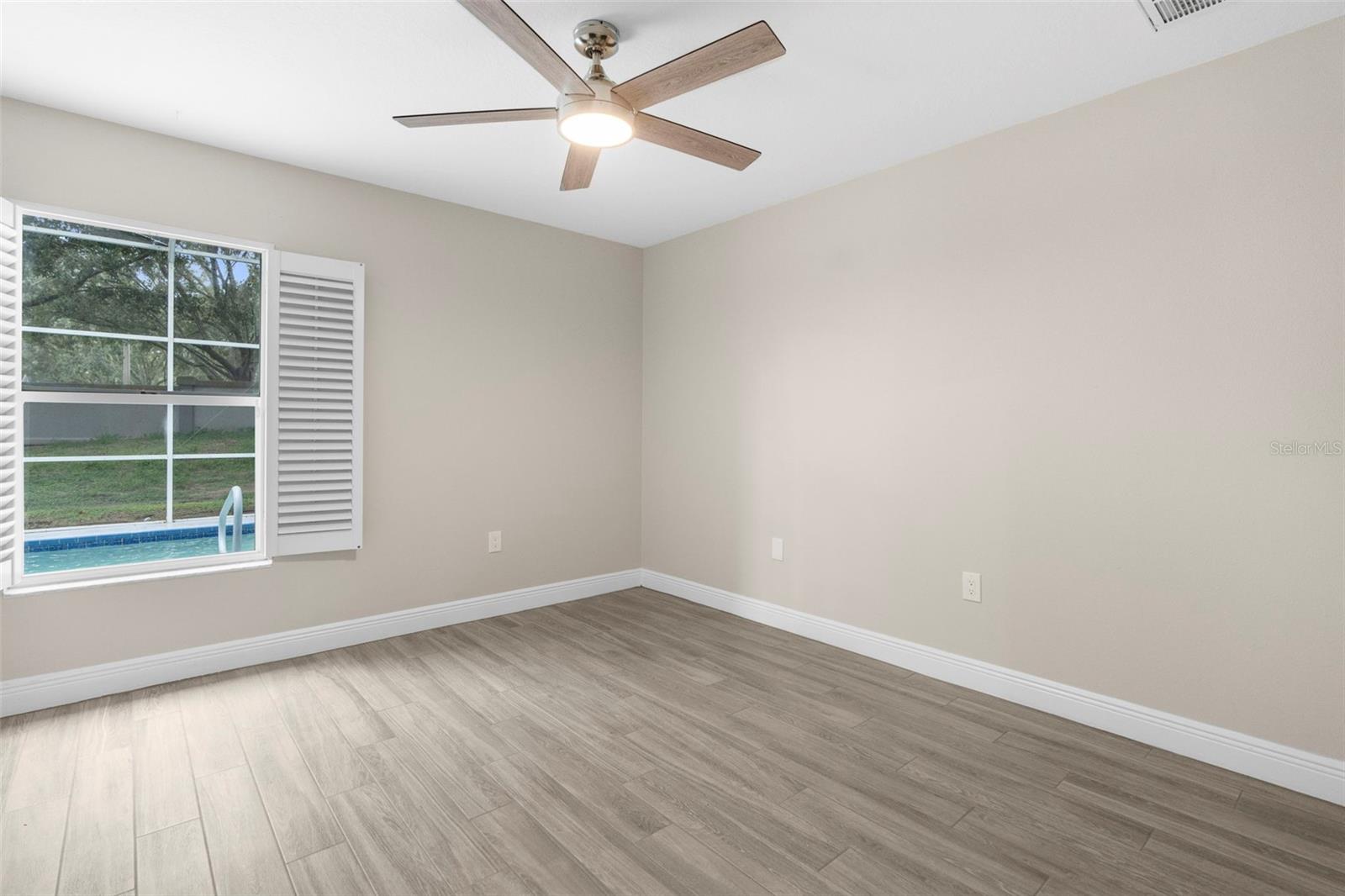 Spare Bedroom (3)