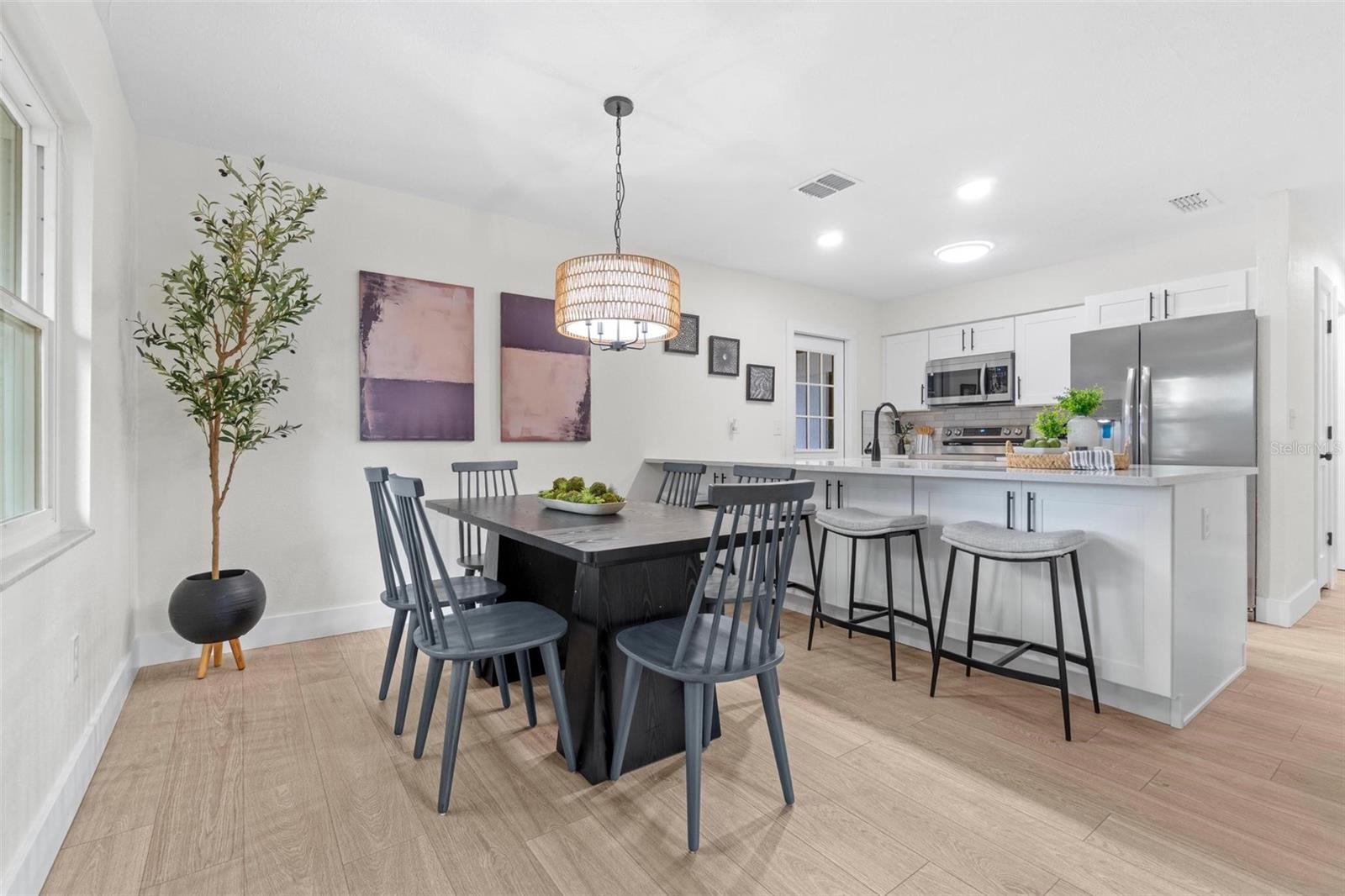 Dining Room & Kitchen