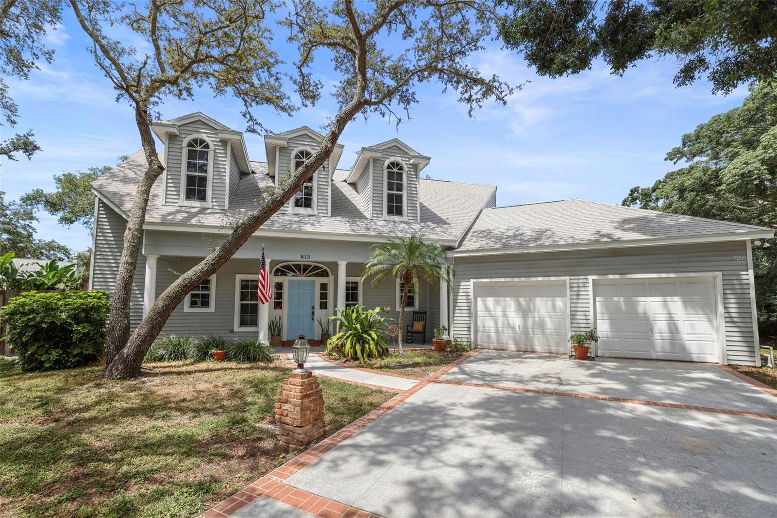 Welcome to 813 Old Charleston Way
