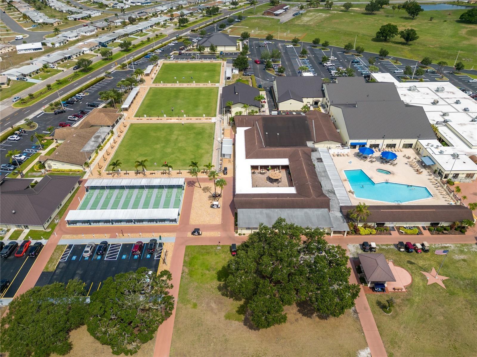 Sun City Center Amenities