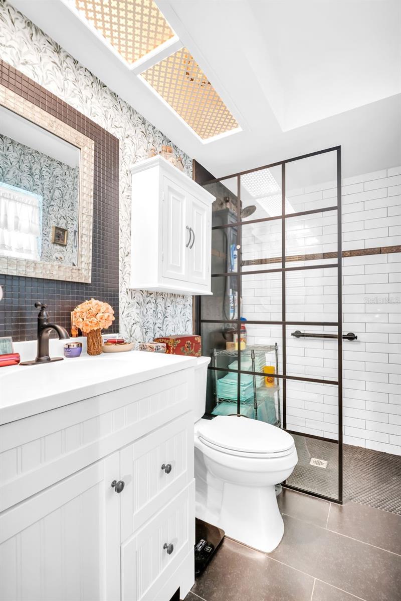 COMPLETELY REMODELED PRIMARY ENSUITE BATH WITH NO STEP SHOWER