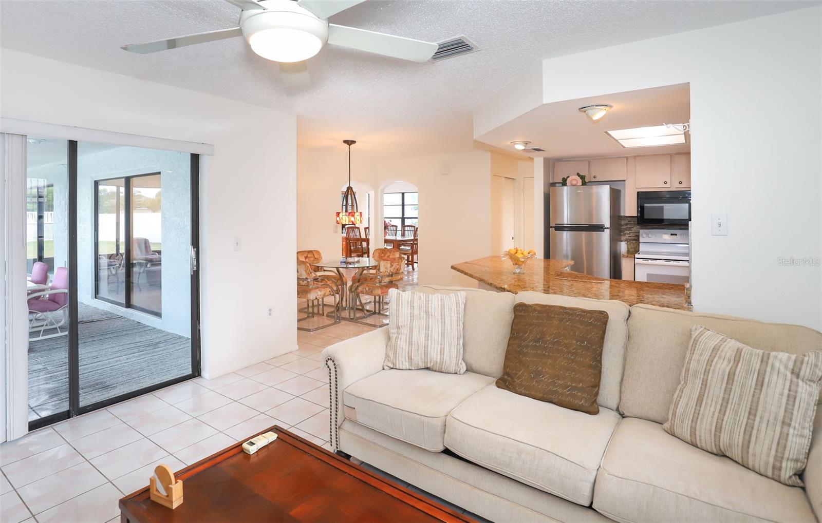 Cozy living space 2 off kitchen
