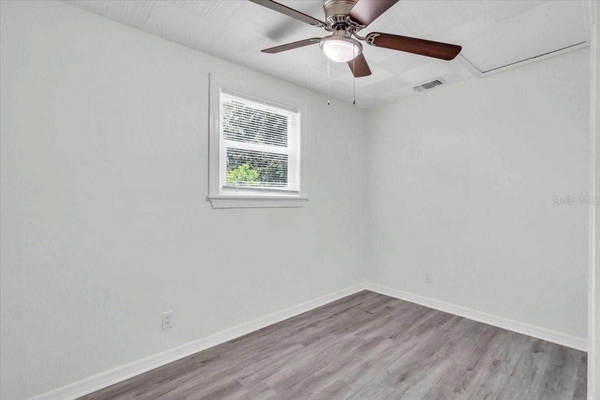 Guest bedroom