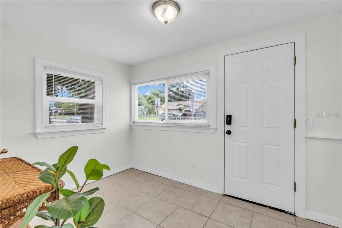 Foyer/entryway
