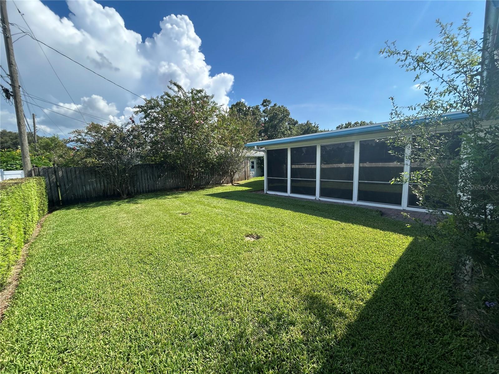W7877977